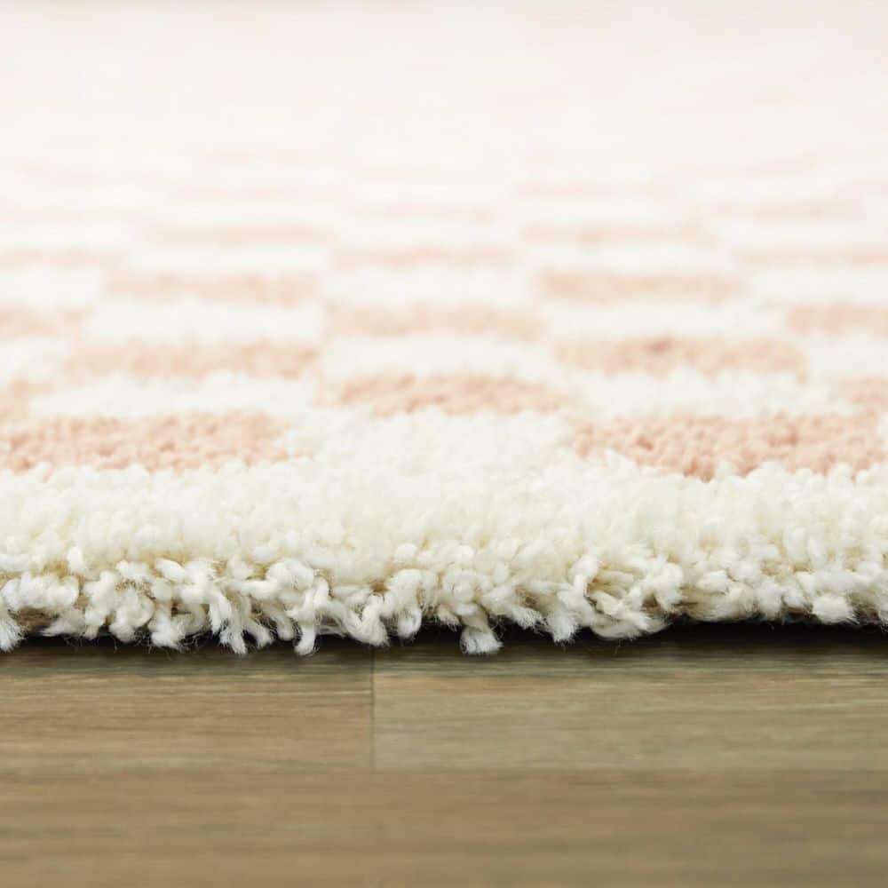 Himalaya Sherpa Pink Geometric 5' x 7' Shag Area Rug
