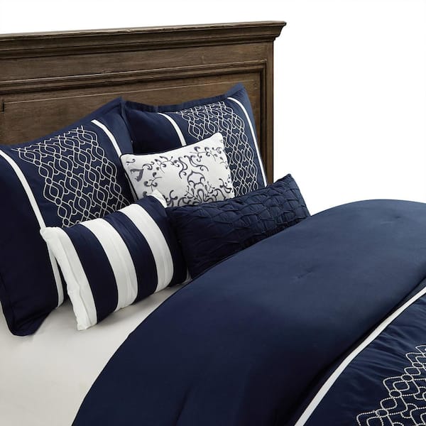 Sx 7 Piece Navy Patchwork Polyester, What Is The Size Of A Queen Bed Comforter