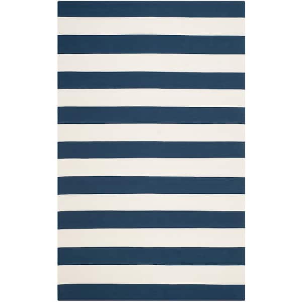 SAFAVIEH Montauk Navy/Ivory 5 ft. x 8 ft. Striped Area Rug