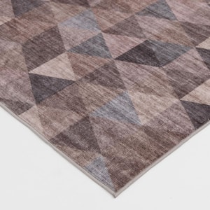 Wipe Up Arynn Brown Washable 5 ft. x 7 ft. Geometric Polyester Indoor Area Rug