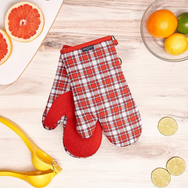 Nautica Red Plaid 100% Cotton Oven Mitts With Silicone Palm (Set of 2)