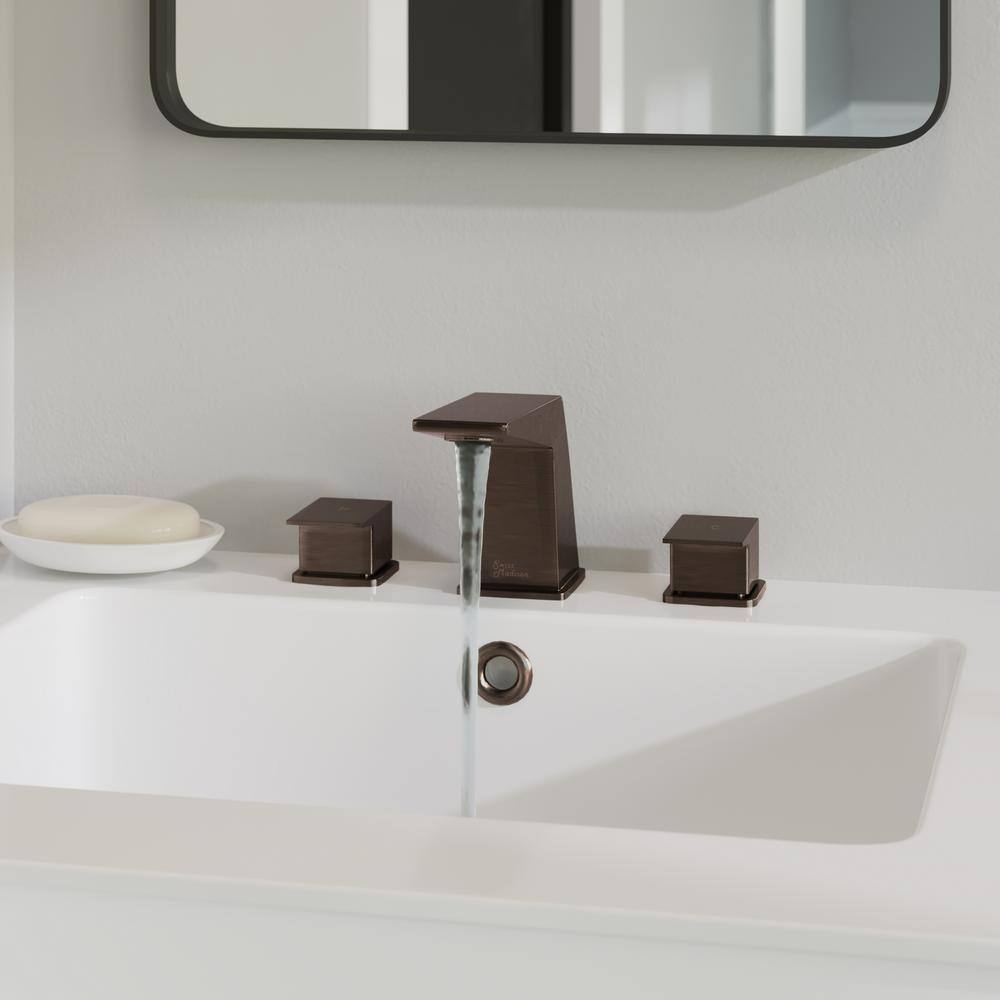 Carre 8" Oil Rubbed Bronze 2-Handle Bathroom Faucet
