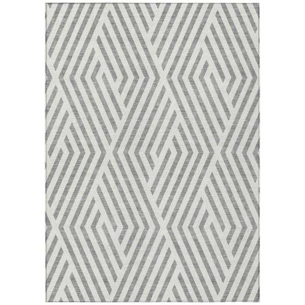 Addison Rugs Chantille ACN550 Gray 2 ft. 6 in. x 3 ft. 10 in. Machine Washable Indoor/Outdoor Geometric Area Rug