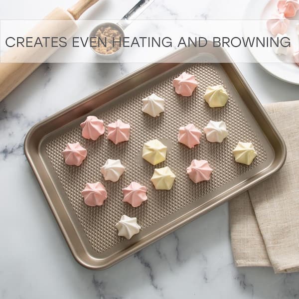 Kitchen Details Pro Series Baking Pan with Diamond Base - Gold-Tone