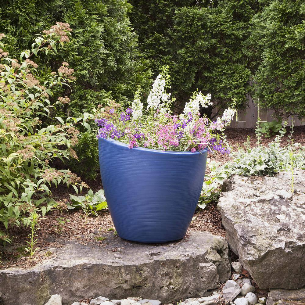 Modesto Neptune Blue 20" Round Plastic Planter for Indoor/Outdoor