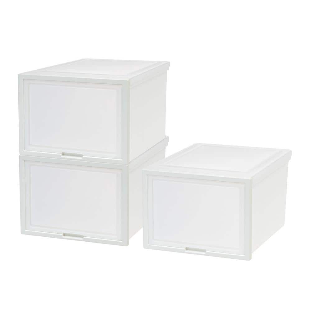Really Good Stuff® Stackable Storage Tubs With Locking Lids, Med. - 3 tubs