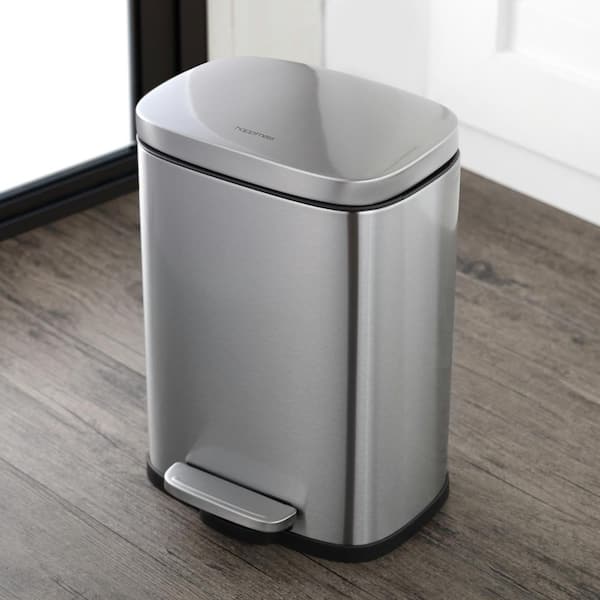 Nunsino Small Bathroom Trash Can with Lid Soft Close, 1.6 Gallon Stainless  Steel Garbage Can with Pedal, Small Trash Bin for Bathroom, Kitchen, Home  Office, Champagne - Yahoo Shopping