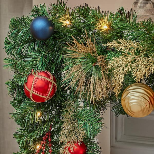 home accents holiday pre lit garland