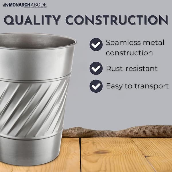 Rubbermaid Brute Trash Can - Monarch