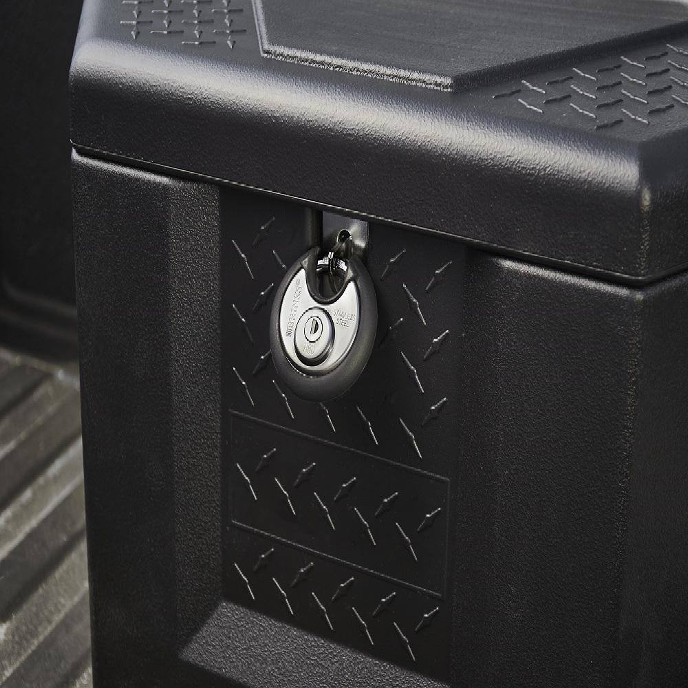 Brinks 80mm Stainless Steel Keyed Discus Padlock with Rubber Bumper