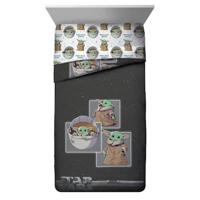 4-Piece Multi Star Wars The Mandalorian Curious Child Gray Twin Bed Set