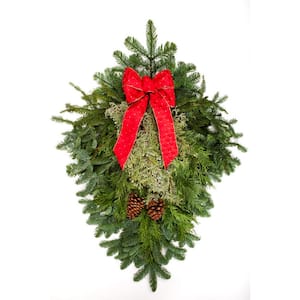 22 in. Fresh Diamond Christmas Door Swag with Live Natural Cedar, Noble Fir Cuttings, Juniper Berries, Pine Cones