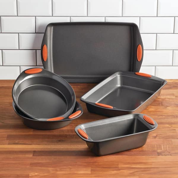 Oven Lovin' 5-Piece Gray and Orange Bakeware Set Oven Lovin' 5-Piece Gray and Orange Bakeware Set