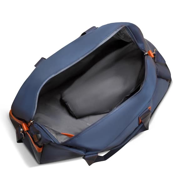 CHAMPS The Weekender 21 in. Navy USB-Charging Water-Resistant