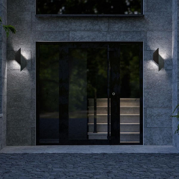 Alternate 18 in. Black Indoor/Outdoor Sconce Hardwire Integrated LED 3CCT-3000K-3500K-4000K