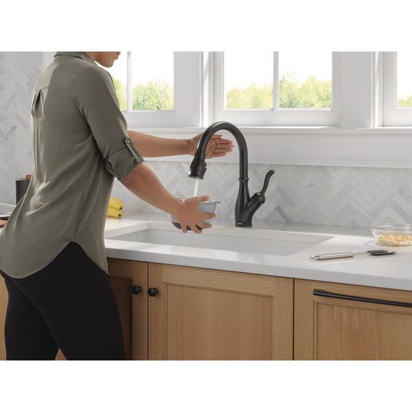 Delta Leland Touch2O with Touchless Technology Single Handle Pull