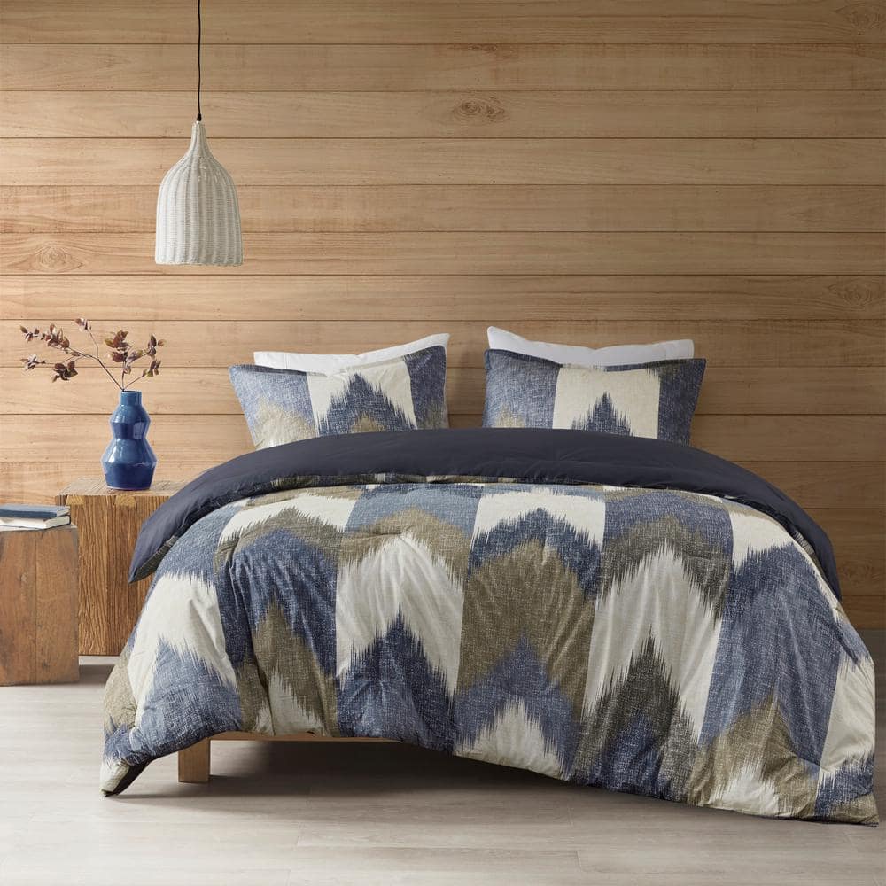 Full Navy Cotton Reversible Comforter Set with Graphic Detail