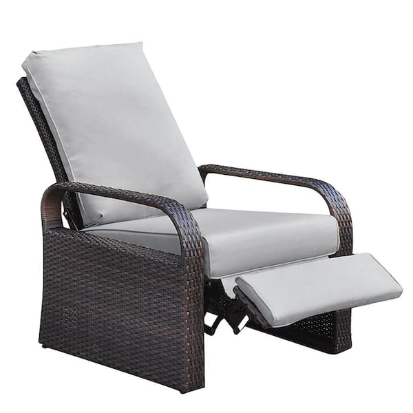 Cubilan Gray 1-Piece Wicker Outdoor Chaise Lounge Chair without Sunshade with Gray Cushion