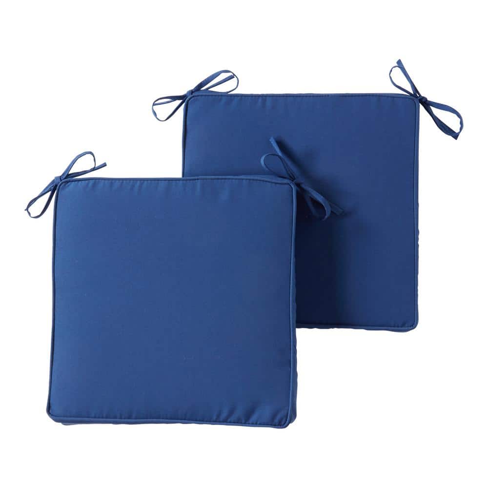 https://images.thdstatic.com/productImages/fa713205-7f92-400f-baa1-b156cff6ab29/svn/greendale-home-fashions-outdoor-dining-chair-cushions-op1100s2-marine-64_1000.jpg