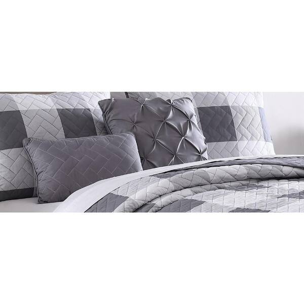 Buffalo Plaid 4-Piece Gray/White Twin Quilt Set with Throw Pillows  BFP4QTTWINGHGW - The Home Depot