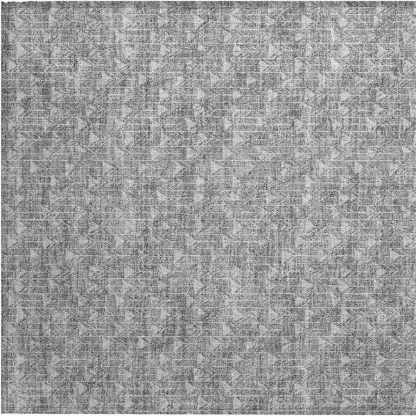 Gray 2 ft. x 3 ft. Geometric Indoor/Outdoor Area Rug