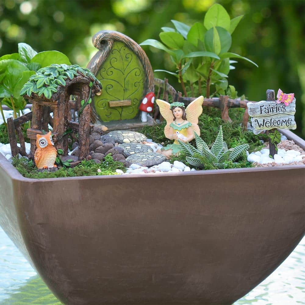 Enchanted Forest Polyresin Fairy Garden Kit with Accessories