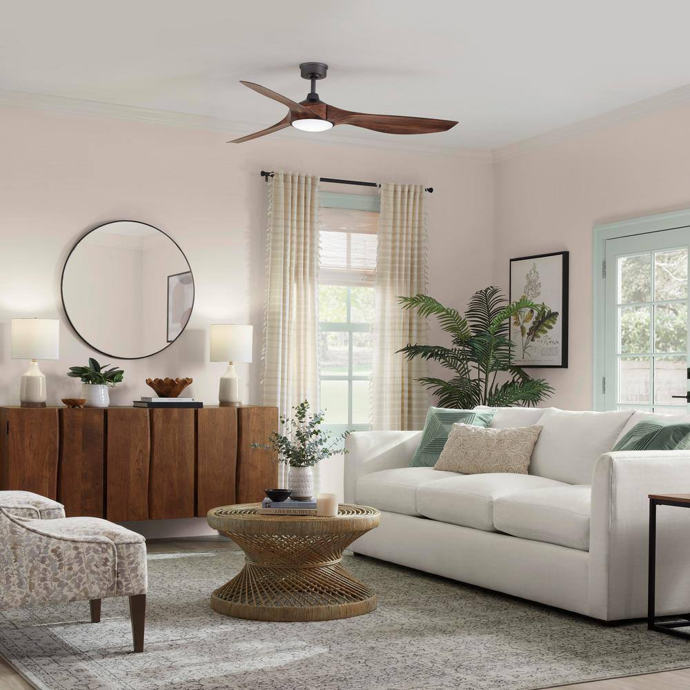 Transitional Grey Round Wicker Coffee Table