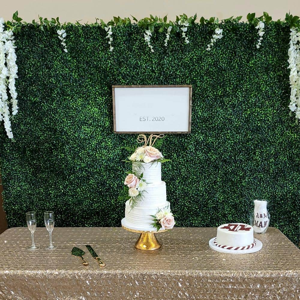 20" x 20" Green Plastic Boxwood Hedge Wall Panels