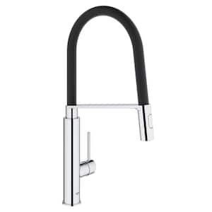 Concetto Single-Handle Pull-Down Sprayer Kitchen Faucet in StarLight Chrome