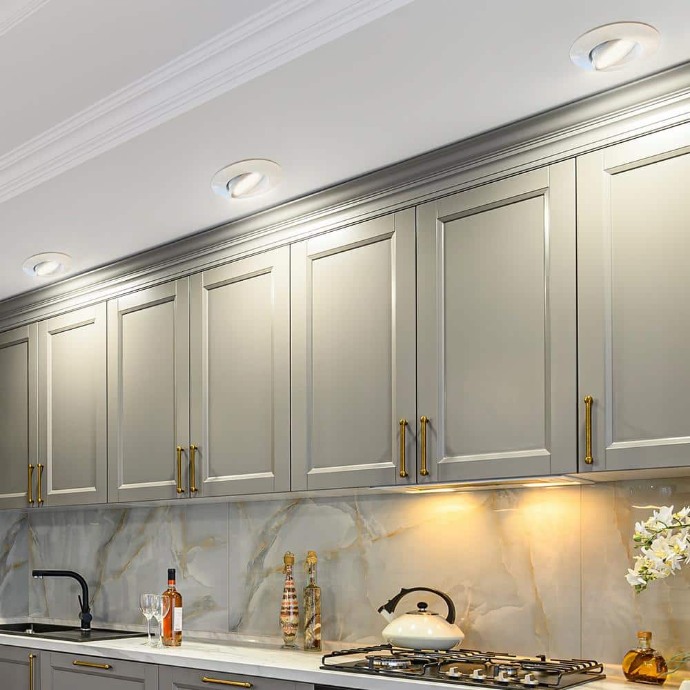 Versatile 5"-6" Aluminum LED Downlight, Dimmable & Color Selectable