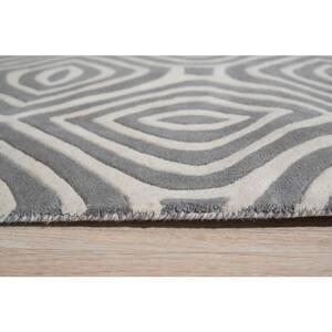 Ivory/ Gray Hand-Tufted Wool Transitional Modern Stripes Rug, 6 ft. x 6 ft. Area Rug