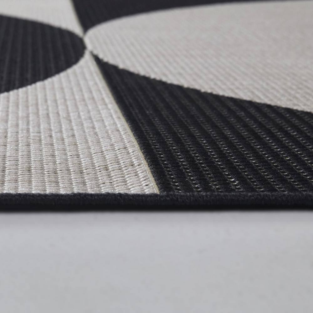 Charcoal and Beige Geometric Flatwoven Synthetic Area Rug 5'3" x 7'