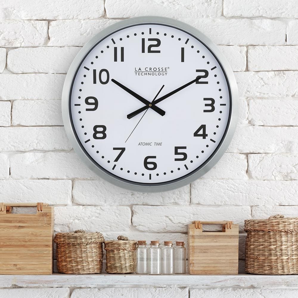 La Crosse Technology 20 In Extra Large Atomic Analog Metal Wall Clock 404 1220 The Home Depot