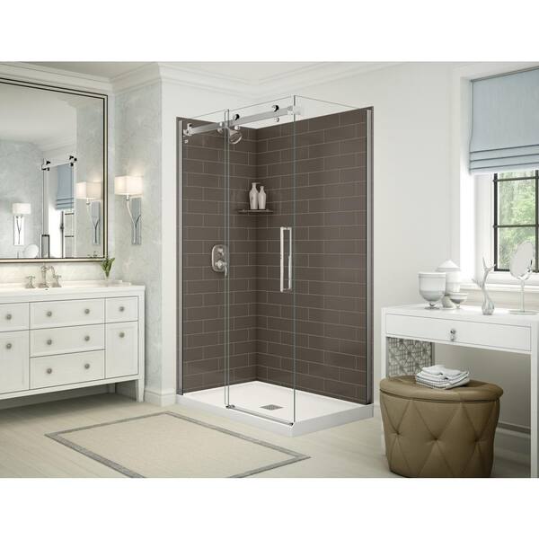MAAX Utile Metro 32 in. x 48 in. x 83.5 in. Center Drain Corner