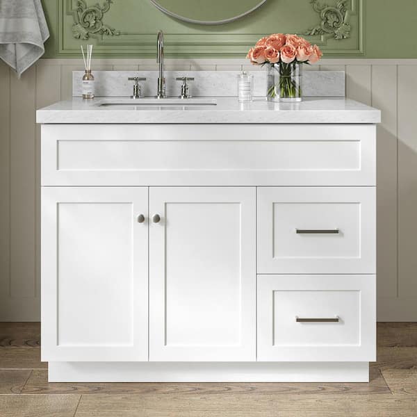 ARIEL Hamlet 43 in. W x 22 in. D x 36 in. H Bath Vanity in White with White Carrara Marble Vanity Top