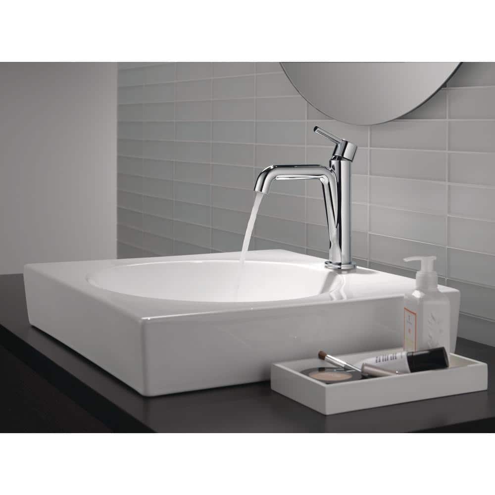 Nicoli Chrome Single Handle Bathroom Faucet with Drain Assembly