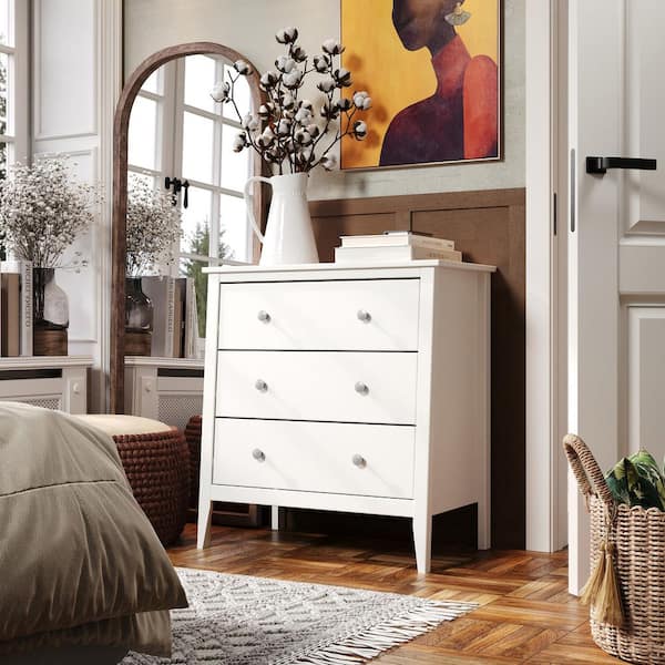 Solid Wood 3 Drawer Dresser 31.89 in H, 29.92 in W, 17.13 in D-White
