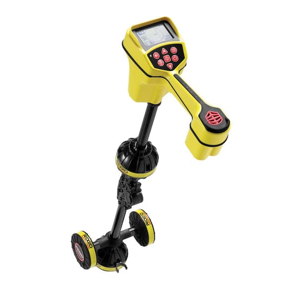 SeekTech SR-20 Utility Pipeline Locator with ST-305R Line Transmitter and 4 in. Inductive Signal Clamp
