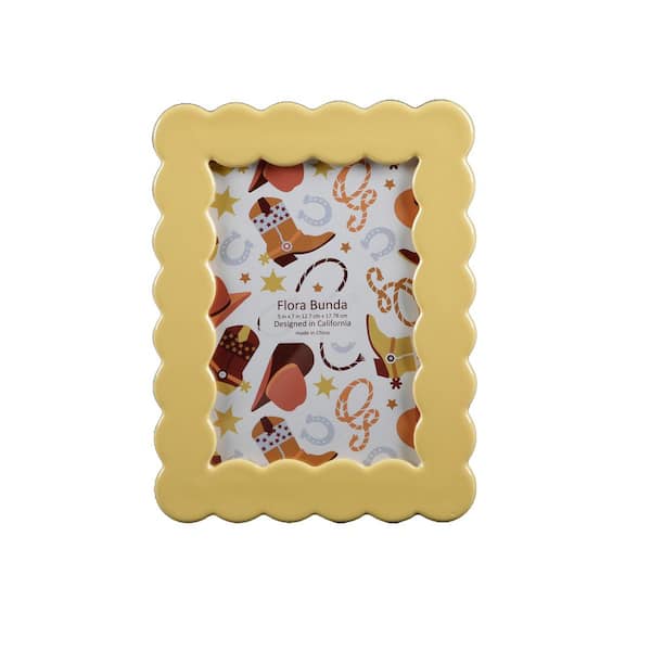Flora Bunda 5 x 7 Scallop Edge Ceramic Frame