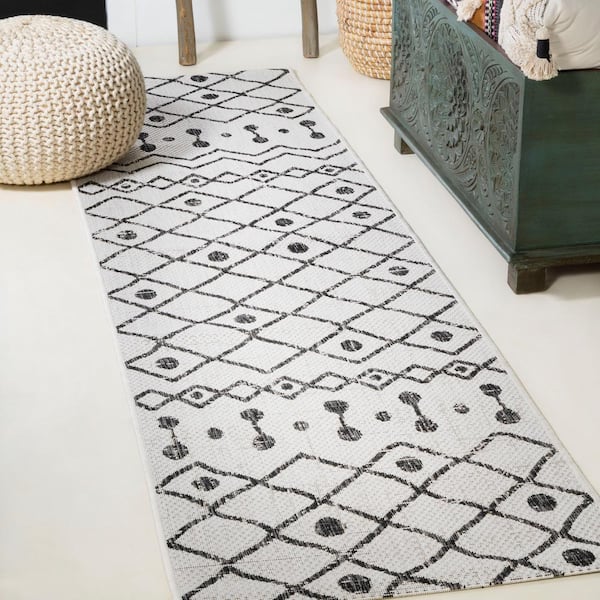 Herringbone Black/Ivory Handwoven Indoor/Outdoor Rug