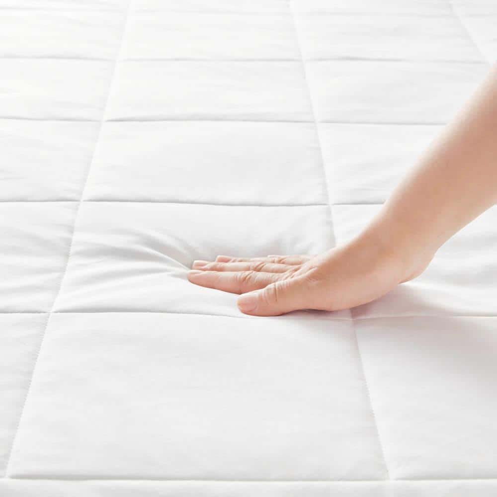 Twin White Knitted Reversible Cooling Blanket
