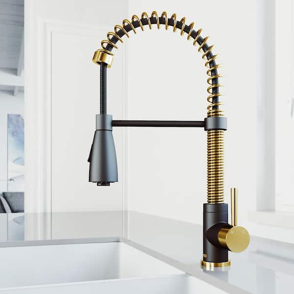 VIGO Brant Single Handle Pull-Down Sprayer Kitchen Faucet in Matte Brushed Gold and Matte Black