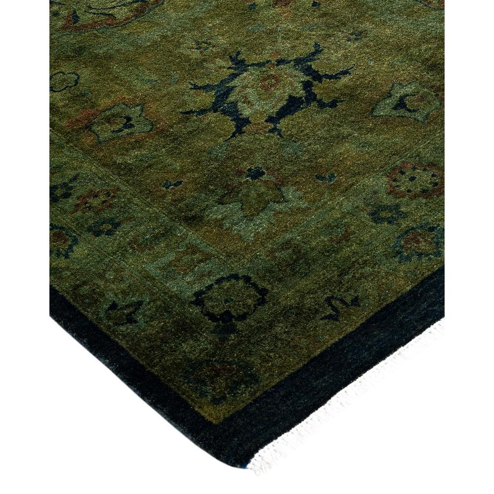 Shaye Hand-Knotted Black and Green Wool Area Rug