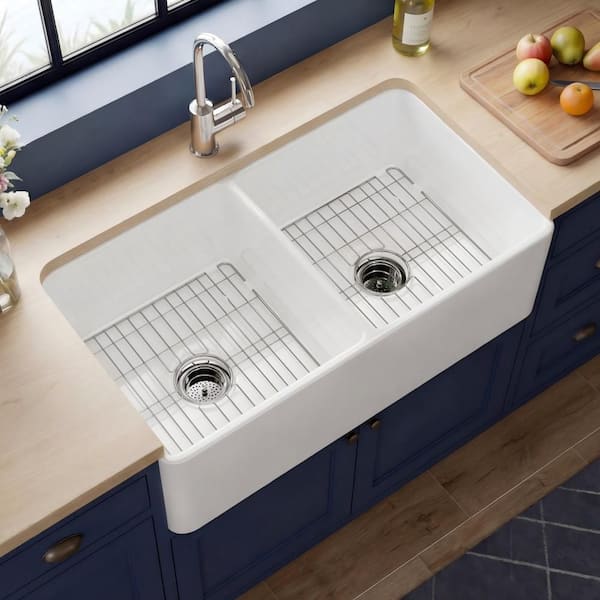 Farmhouse Series 33 in. Apron Front Kitchen Sink Double Bowl White Fireclay Sink with Bottom Grids and Drain Barn Sink
