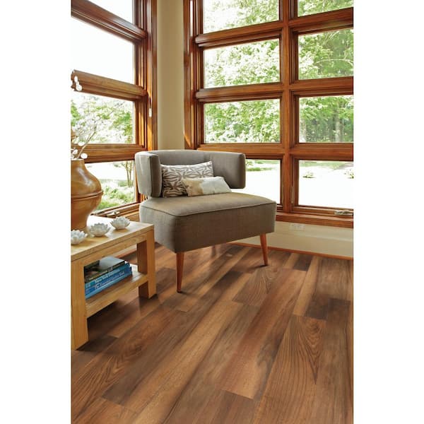 Breckenridge Larkspur 12 MIL X 7 in. W X 48 in. L Waterproof Click Lock Vinyl Plank Flooring (18.67 sq. ft./ case )