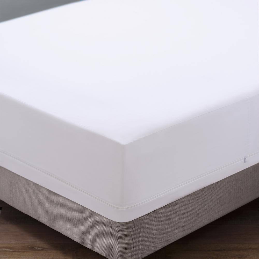 White Water-Resistant California King Mattress Protector