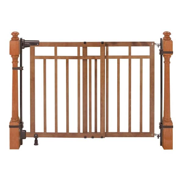 Summer Infant 33 in. Banister and Stair Gate with Dual Installation Kit