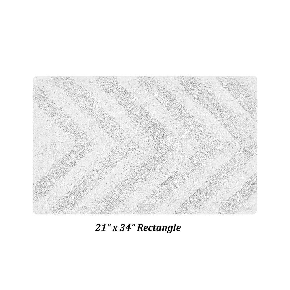 Hugo White Cotton Tufted Non-Slip Bath Rug 21" x 34"