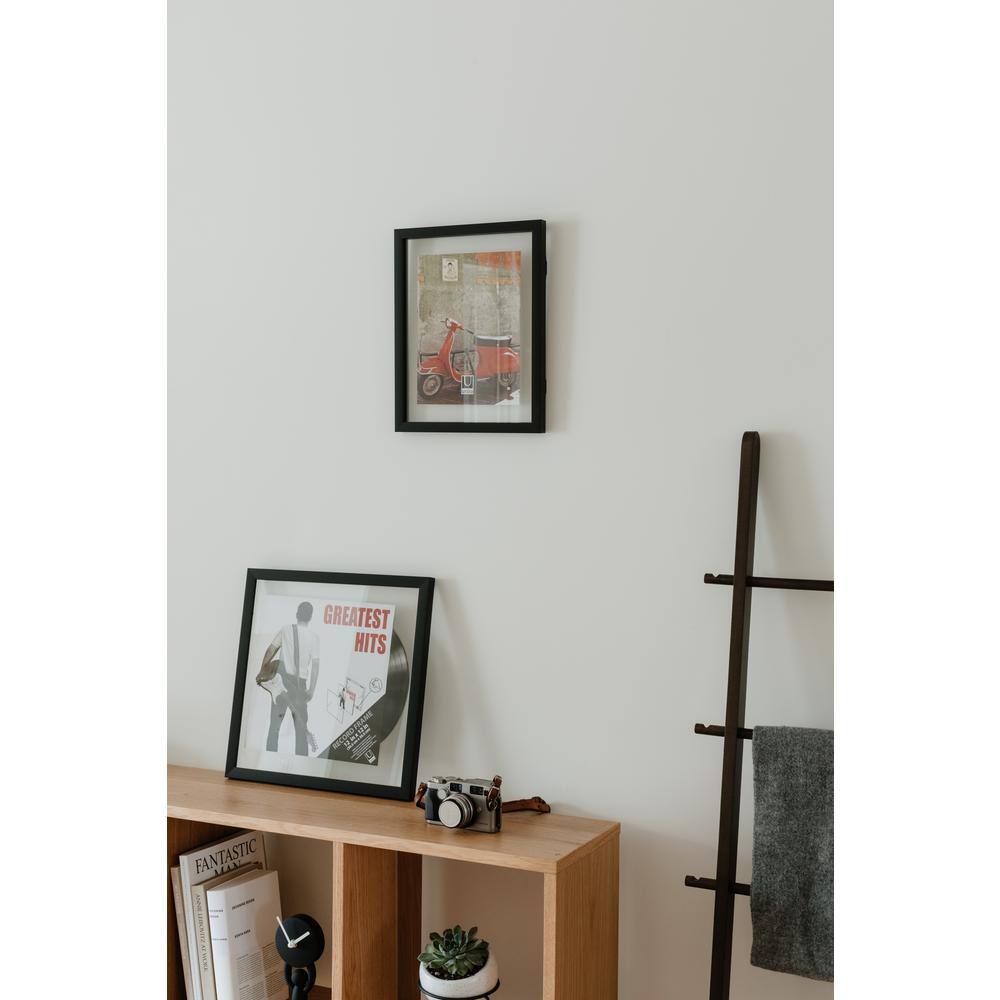 Classic Black Wood Floating Wall Frame for Certificates