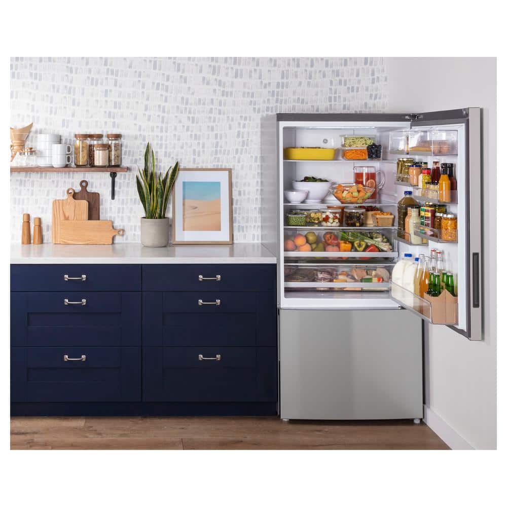 Stainless Steel 17.7 cu. ft. Bottom Freezer Smart Refrigerator